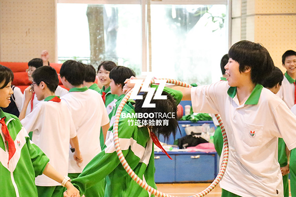 青少年拓展培訓