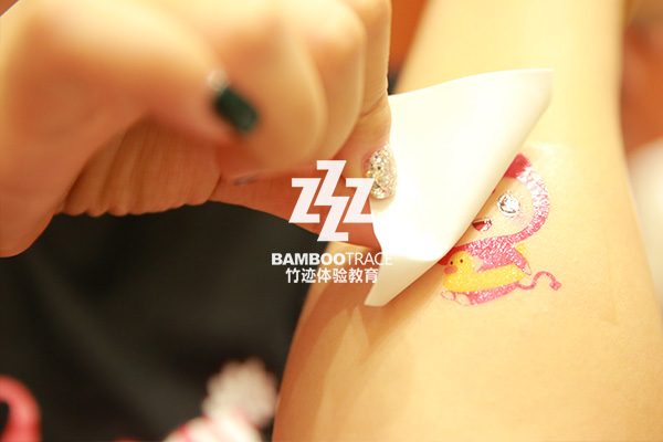 趣味水上活動策劃